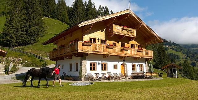 chalet53_640_1259101522chalet_salzburg_sommer.jpg