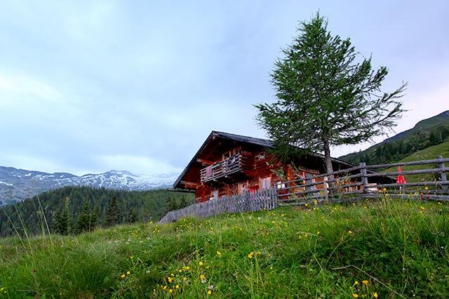 jasmin_640_1471967418modereggalm.jpg